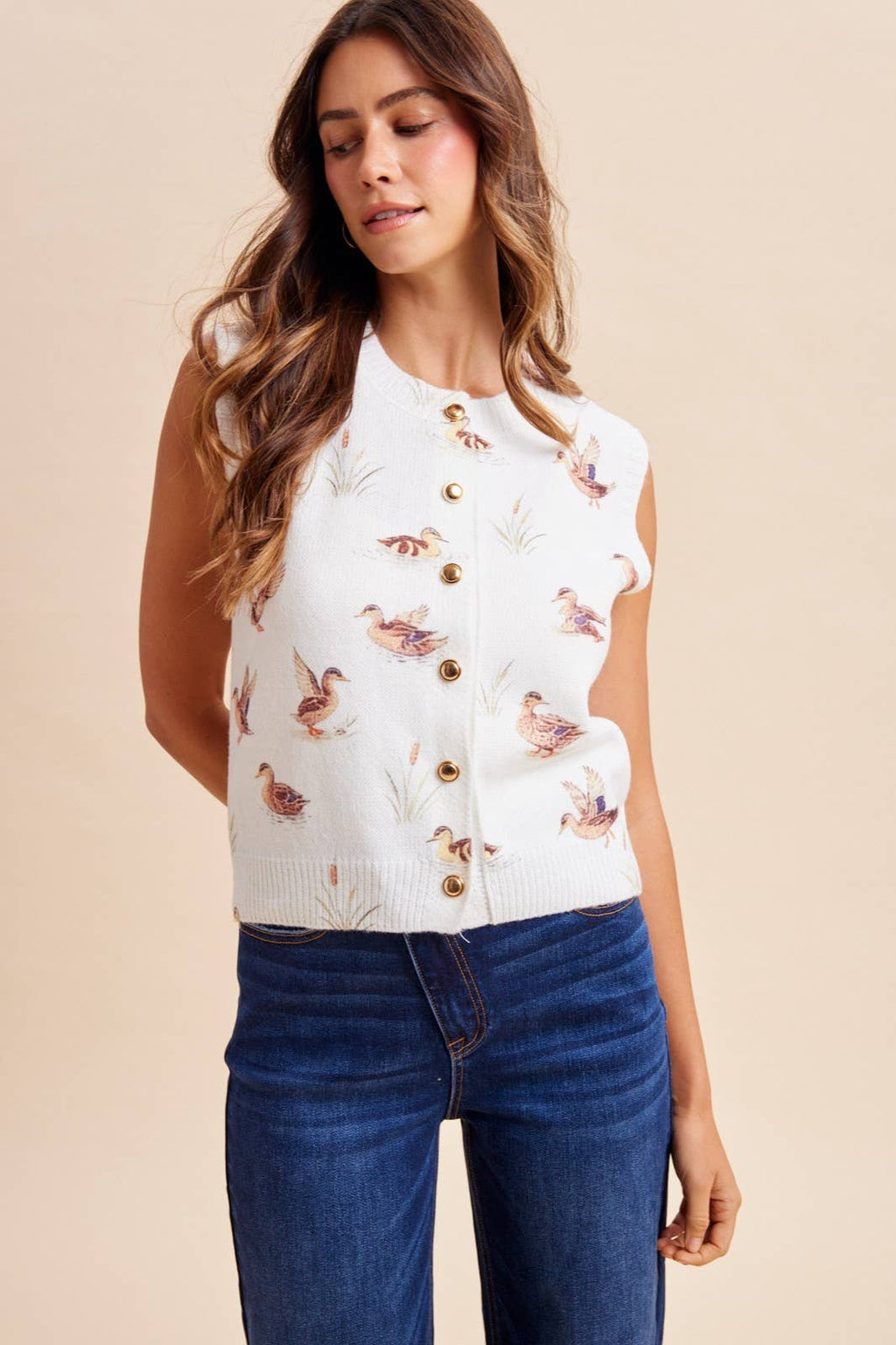 Mallrad Print Button Down Sweater Vest: IVORY