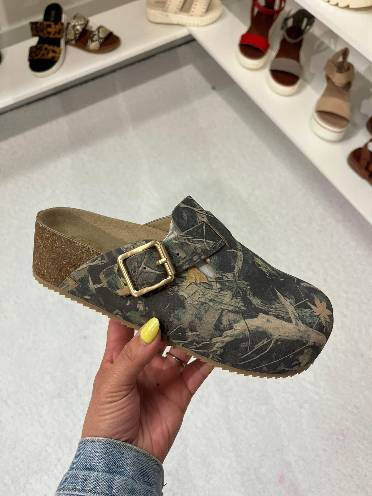 CAMO CLOGS