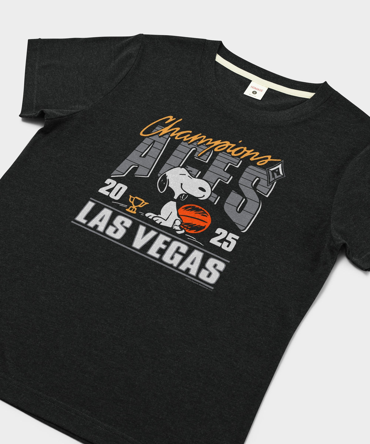 Women's Peanuts Snoopy x Las Vegas Aces 2025 WNBA Champions product image 2