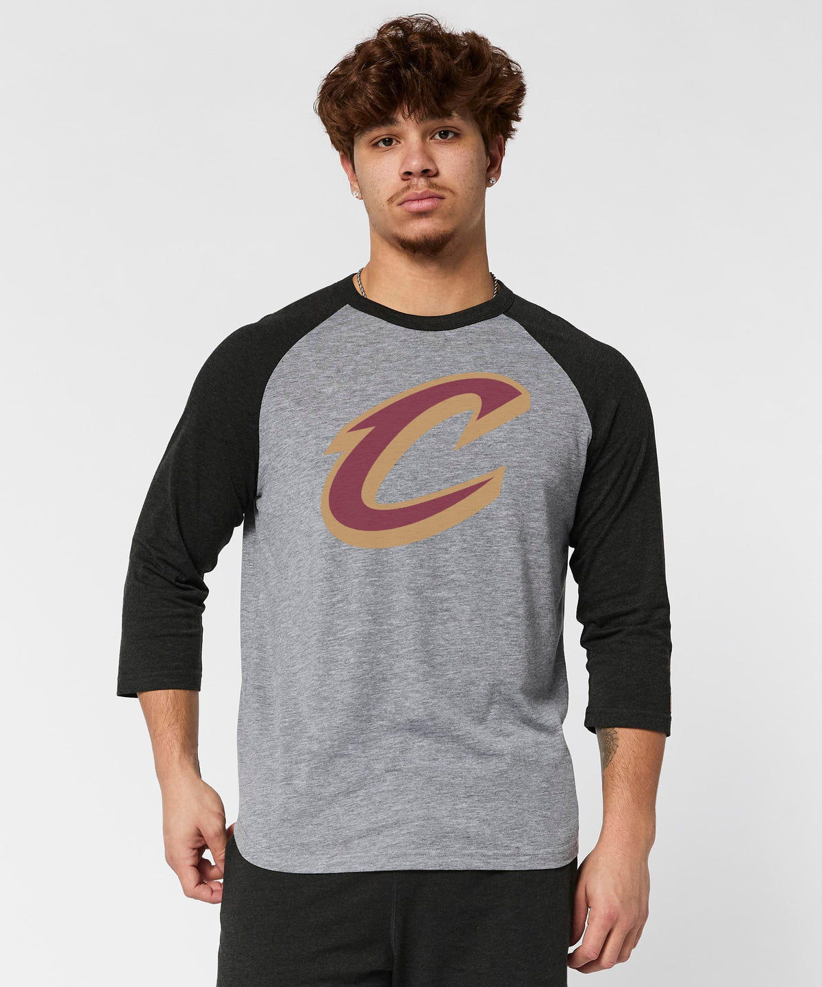 Cleveland Cavaliers Logo Raglan product image 3