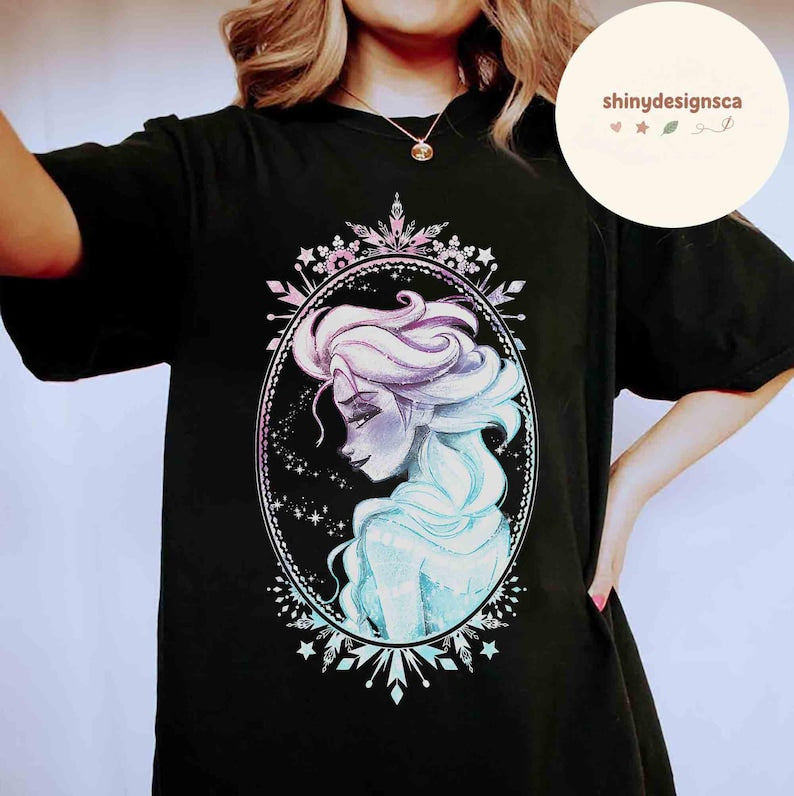 Disney Frozen Elsa Side Glance Winter Themed T-Shirt product image 2