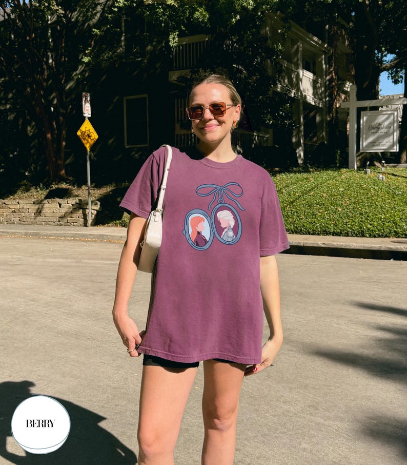 Anna and Elsa Frozen Locket T-shirt | Disney Princess Sisters