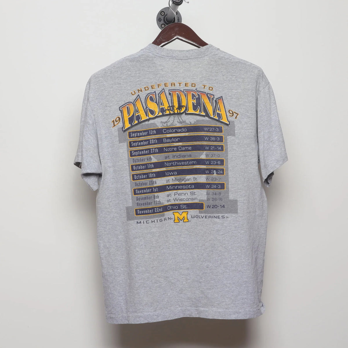 Vintage 1990s Michigan Wolverines "1997 Undefeated to product image 2