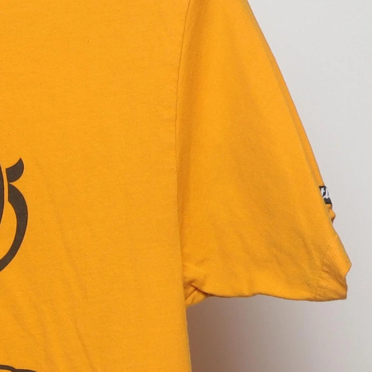 Vintage Y2K Crooks & Castles "Running Crook Mascot" T-Shirt - M